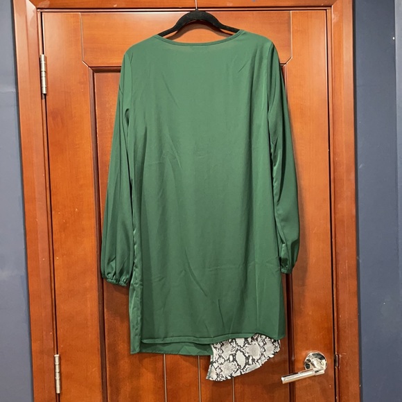 Dress - Picture 2 of 2